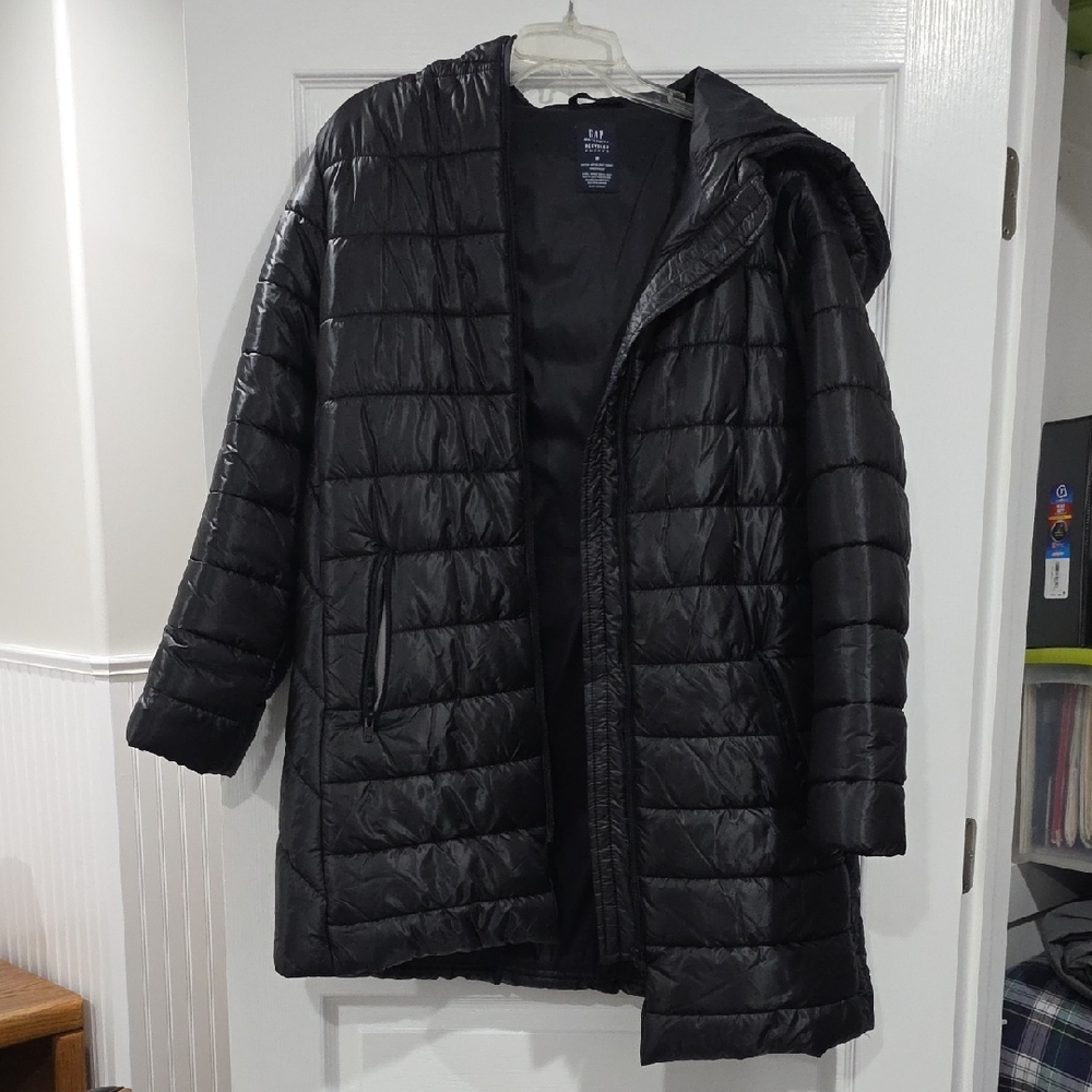 GAP Maternity Black Puffer Coat